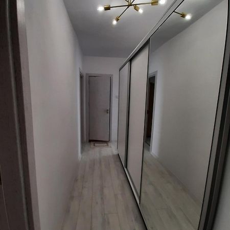 Nicole Apartment Варна Екстериор снимка